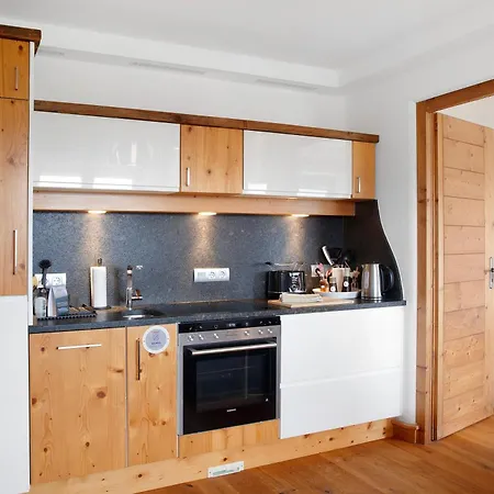 Bergnest Penning Apartment